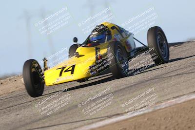 media/Oct-26-2025-CalClub SCCA (Sun) [[8ce1e69566]]/Group 6/Grapevine/